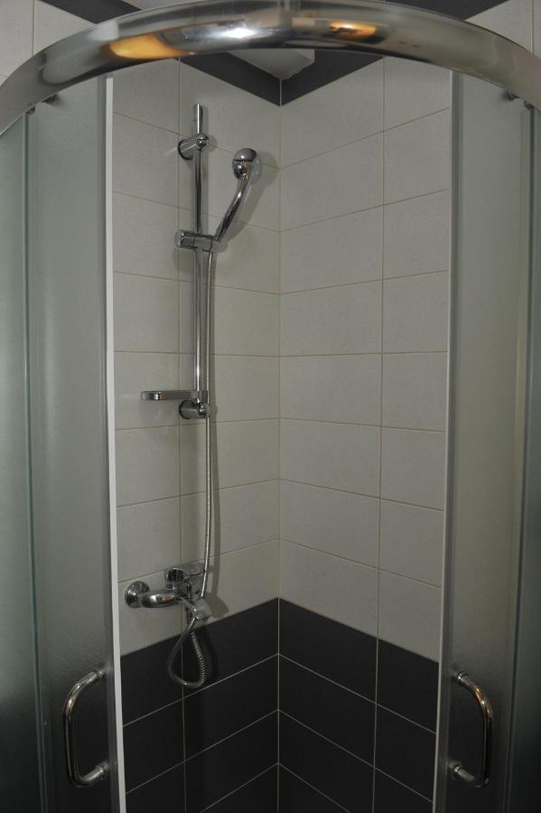 Angellina Apartmani Sremska Mitrovica Exterior foto
